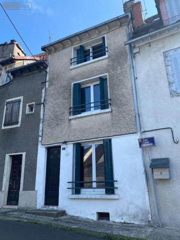 Maison de ville à vendre à Mauriac dans le Cantal (15200), ref : 15060/1167