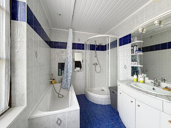 Charmante maison de140m² à proximités des commerces et écoles avec dépendance sur un terrain de 1100m²