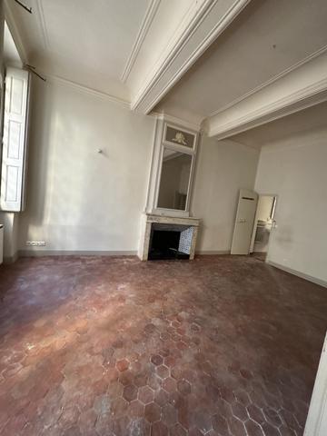 Carpentras (84200) Appartement de 68m2 dans un hôtel particulier