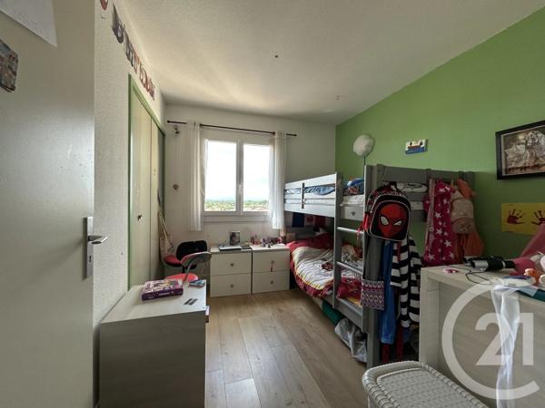 Appartement T4 à vendre  4 pièces - 82,57 m 2   AGDE  - 34