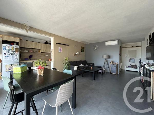 Appartement T4 à vendre  4 pièces - 82,57 m 2   AGDE  - 34