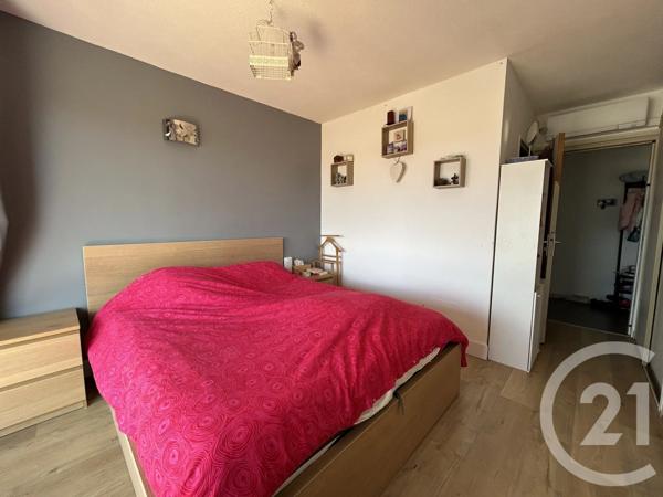 Appartement T4 à vendre  4 pièces - 82,57 m 2   AGDE  - 34