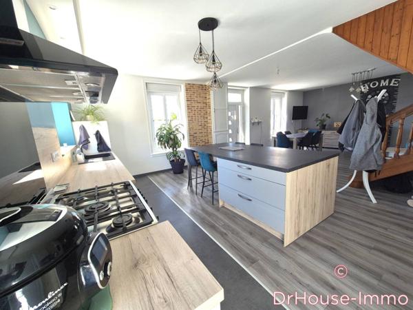 Maison à vendre 7 pièces de 143 m²