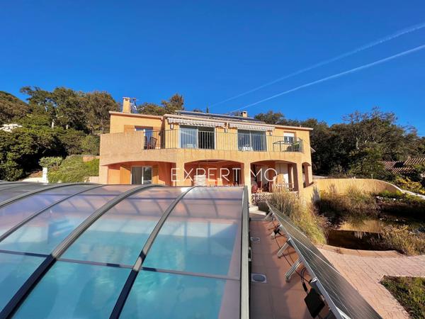 La Londe-les-Maures (83250) Villa avec vue dégagée sur le domaine de Valcros