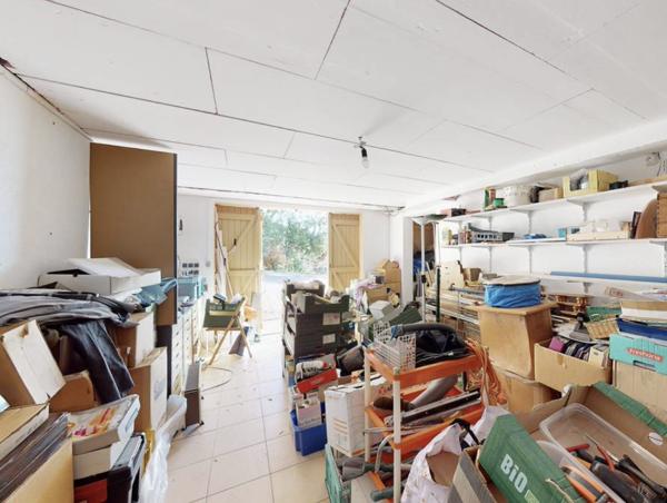 La Londe-les-Maures (83250) Villa avec vue dégagée sur le domaine de Valcros