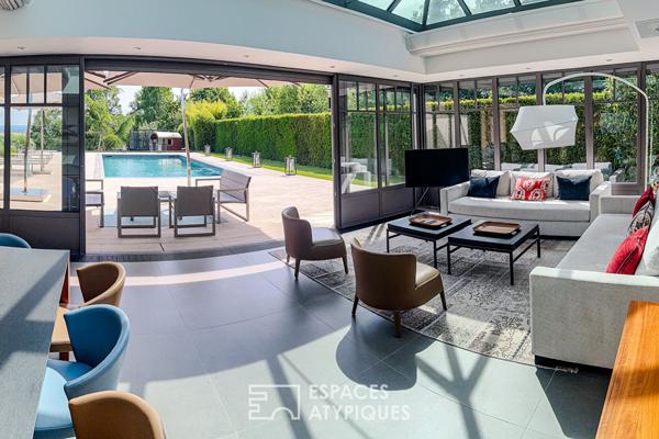 Maison d’architecte avec piscine chauffée et vue sur la vallée