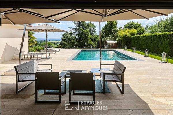 Maison d’architecte avec piscine chauffée et vue sur la vallée