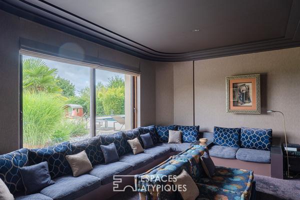 Maison d’architecte avec piscine chauffée et vue sur la vallée