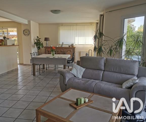 Maison à vendre 7 pièces 222 m² Bruz