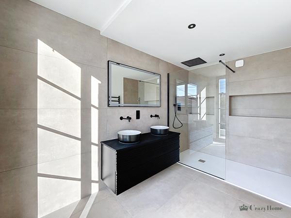Maison 6 pièce(s) 4 chambre(s) 220 m²