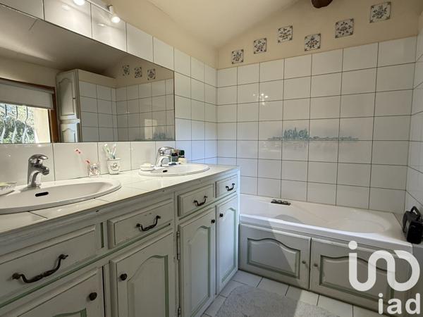 Maison à vendre 8 pièces 201 m² Vaison-la-Romaine