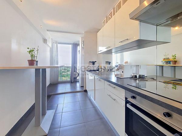 Appartement Marseille 4 pièce(s) 85 m2  vue dégagé calme