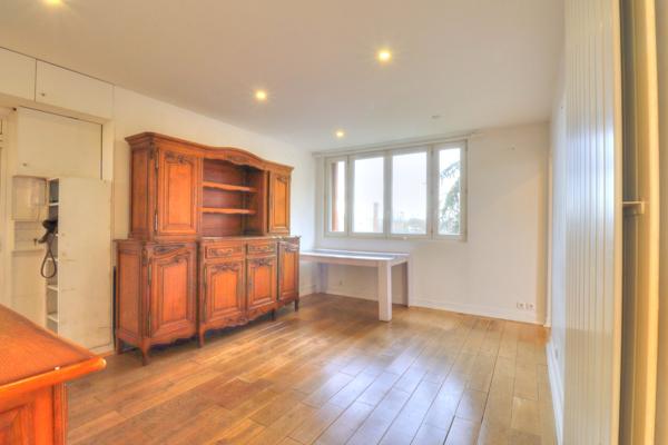 Champigny-sur-Marne (94500) A VENDRE A CHAMPIGNY SUR MARNE - F3 au 1er étage - Commodités à pieds