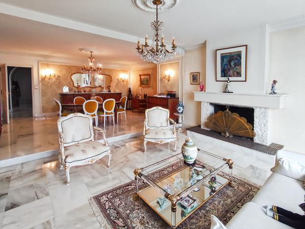 Magnifique demeure de prestige à renover