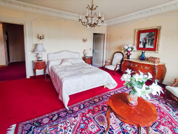 Magnifique demeure de prestige à renover