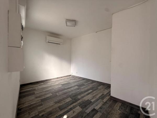 Immeuble à vendre  191,36 m 2   BOURG LES VALENCE  - 26