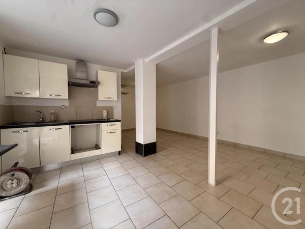 Immeuble à vendre  191,36 m 2   BOURG LES VALENCE  - 26