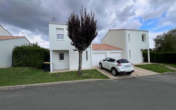 Maison à vendre    3 pièces • 70,23 m2 Surgères