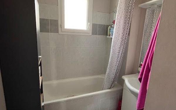 Maison à vendre    3 pièces • 70,23 m2 Surgères