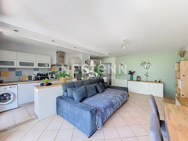 Morangis  3 pieces en rez-de-jardin avec exterieur et garage-double