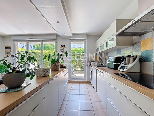 Morangis  3 pieces en rez-de-jardin avec exterieur et garage-double