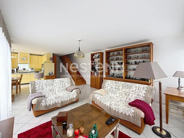 Toit Terrasse Appartement Duplex type 5 pièces avec 3 Chambres Cave Parking et Garage Fort de Bron - 69500 BRON