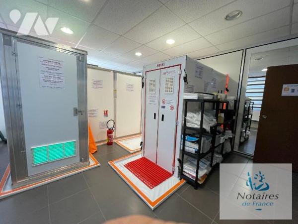 À VENDRE - Local professionnel de 330 m² sur terrain de 1 300 m²
Situé dans une zone d'activit...