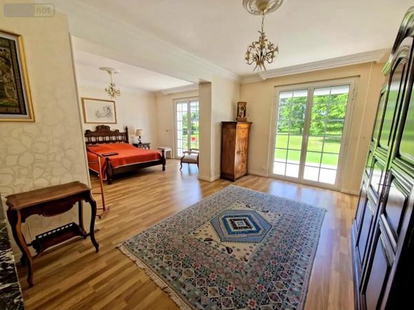 Achat - Maison Parçay-Meslay 37210 8 pièces 245 m 2 9477 m 2