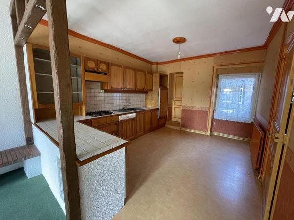 LA FERTE MACE, maison de ville 3ch, 125 m², avec courette