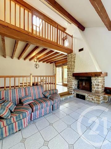 Maison à vendre  5 pièces - 162 m 2   YSSINGEAUX  - 43