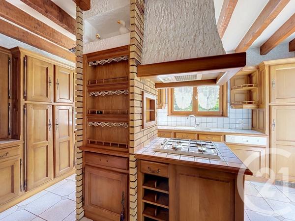 Maison à vendre  5 pièces - 162 m 2   YSSINGEAUX  - 43