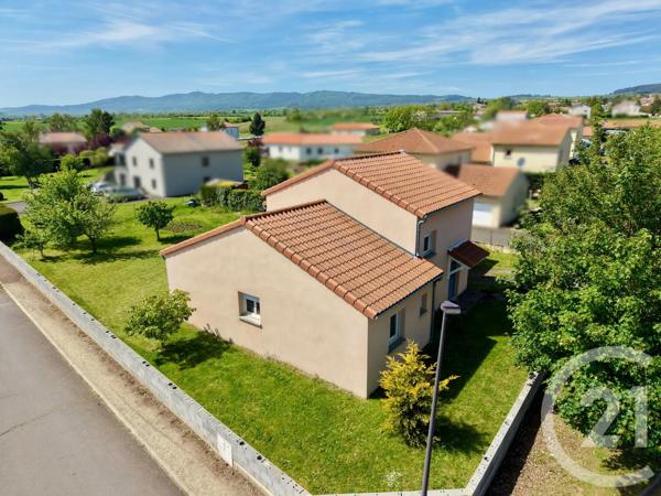 Maison à vendre  4 pièces - 117 m 2   BAINS  - 43