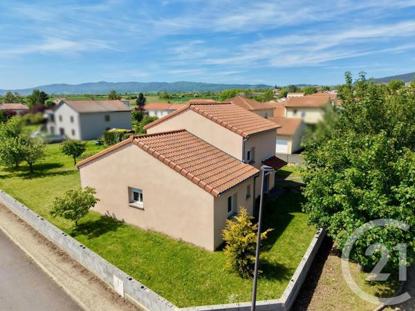 Maison à vendre  4 pièces - 117 m 2   BAINS  - 43