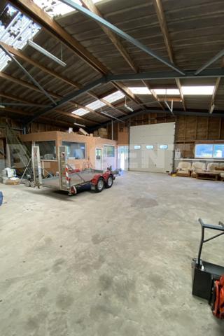 BÄTIMENT POLYVALENT AVEC GRANDE PARCELLE - IDEAL POUR DEVELOPPER VOTRE ACTIVITE !!!