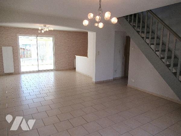 Maison T5 de 133 m² sur 1 147 m²
