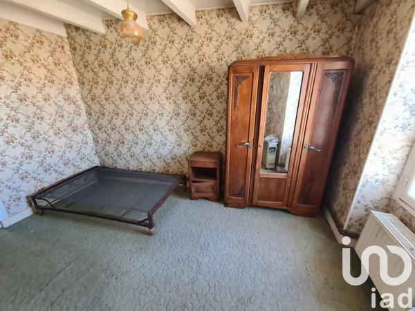 Maison de ville 4 pièces de 111 m² à Matha (17160)