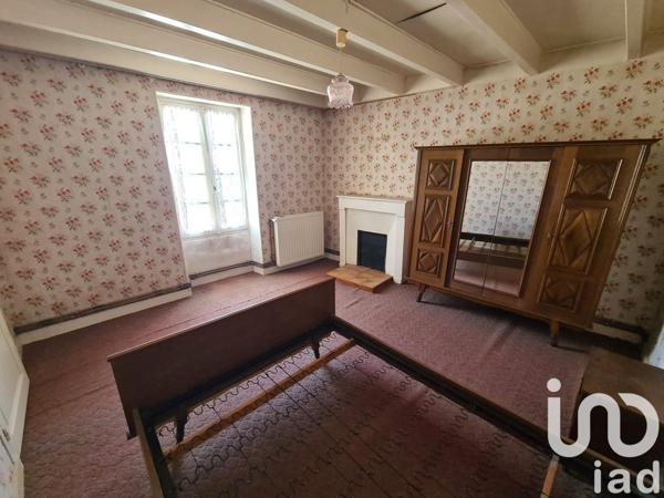 Maison de ville 4 pièces de 111 m² à Matha (17160)