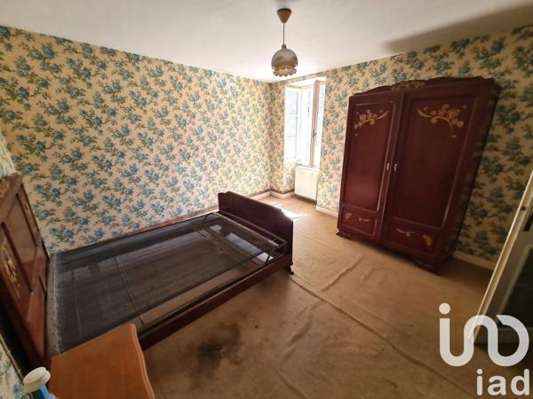 Maison de ville 4 pièces de 111 m² à Matha (17160)