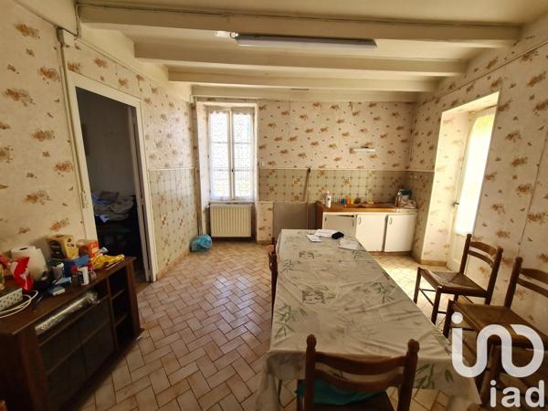 Maison de ville 4 pièces de 111 m² à Matha (17160)