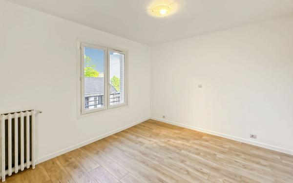 Appartement à louer    2 pièces • 32,19 m2 Ris-Orangis