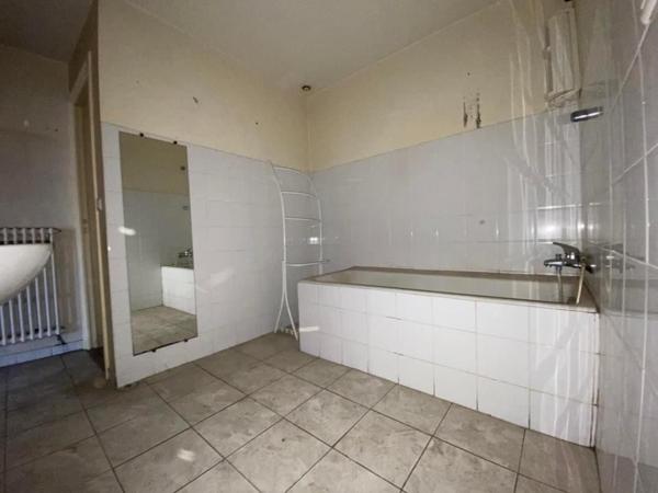 Immeuble à AMBERT, 63600 - 205m²