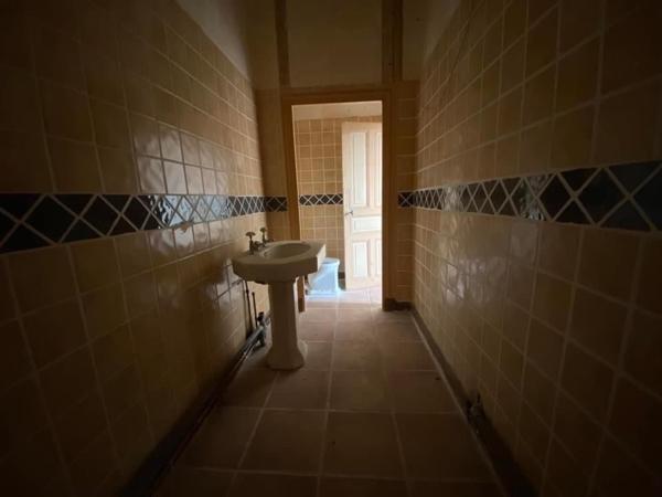 Immeuble à AMBERT, 63600 - 205m²