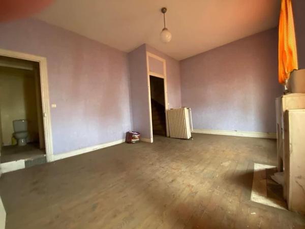 Immeuble à AMBERT, 63600 - 205m²