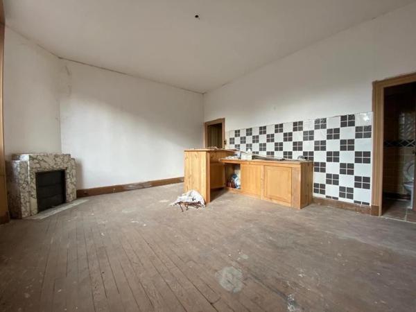 Immeuble à AMBERT, 63600 - 205m²