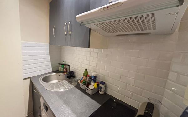 Appartement à vendre    2 pièces • 32,44 m2 Paris 18