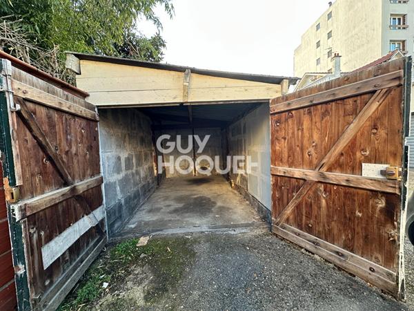 Parking / box Bois Colombes 12 m2