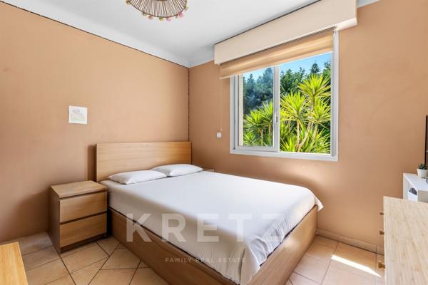 Villa lumineuse de 150 m² avec piscine et grand terrain - Villeneuve-Loubet