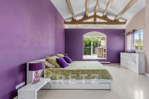 Villa lumineuse de 150 m² avec piscine et grand terrain - Villeneuve-Loubet