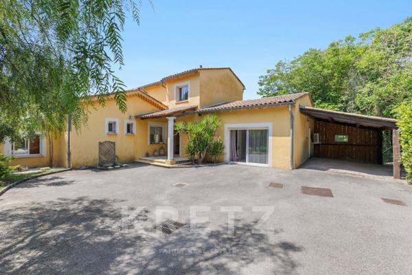 Villa lumineuse de 150 m² avec piscine et grand terrain - Villeneuve-Loubet