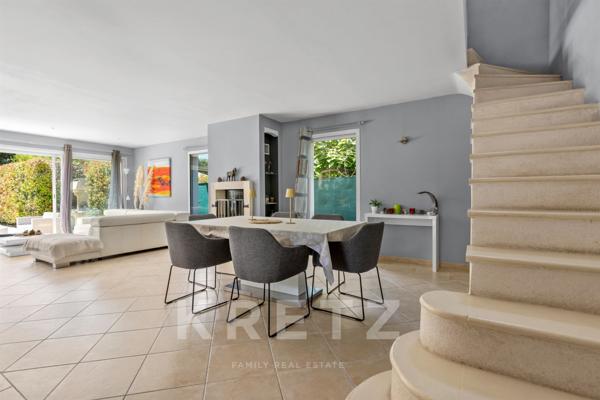 Villa lumineuse de 150 m² avec piscine et grand terrain - Villeneuve-Loubet